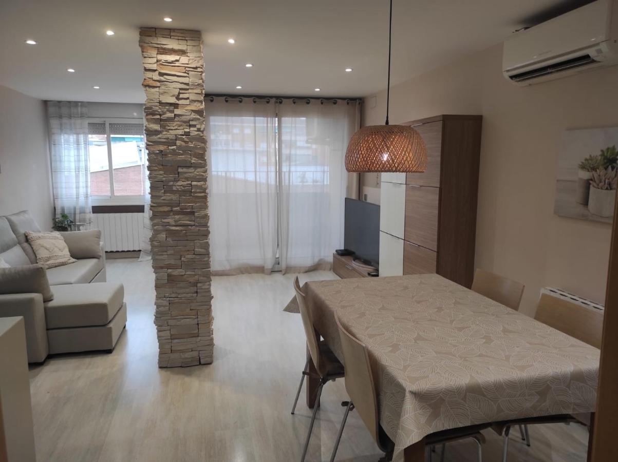 Apartamento en Viladecans cerca del aeropuerto Exterior foto